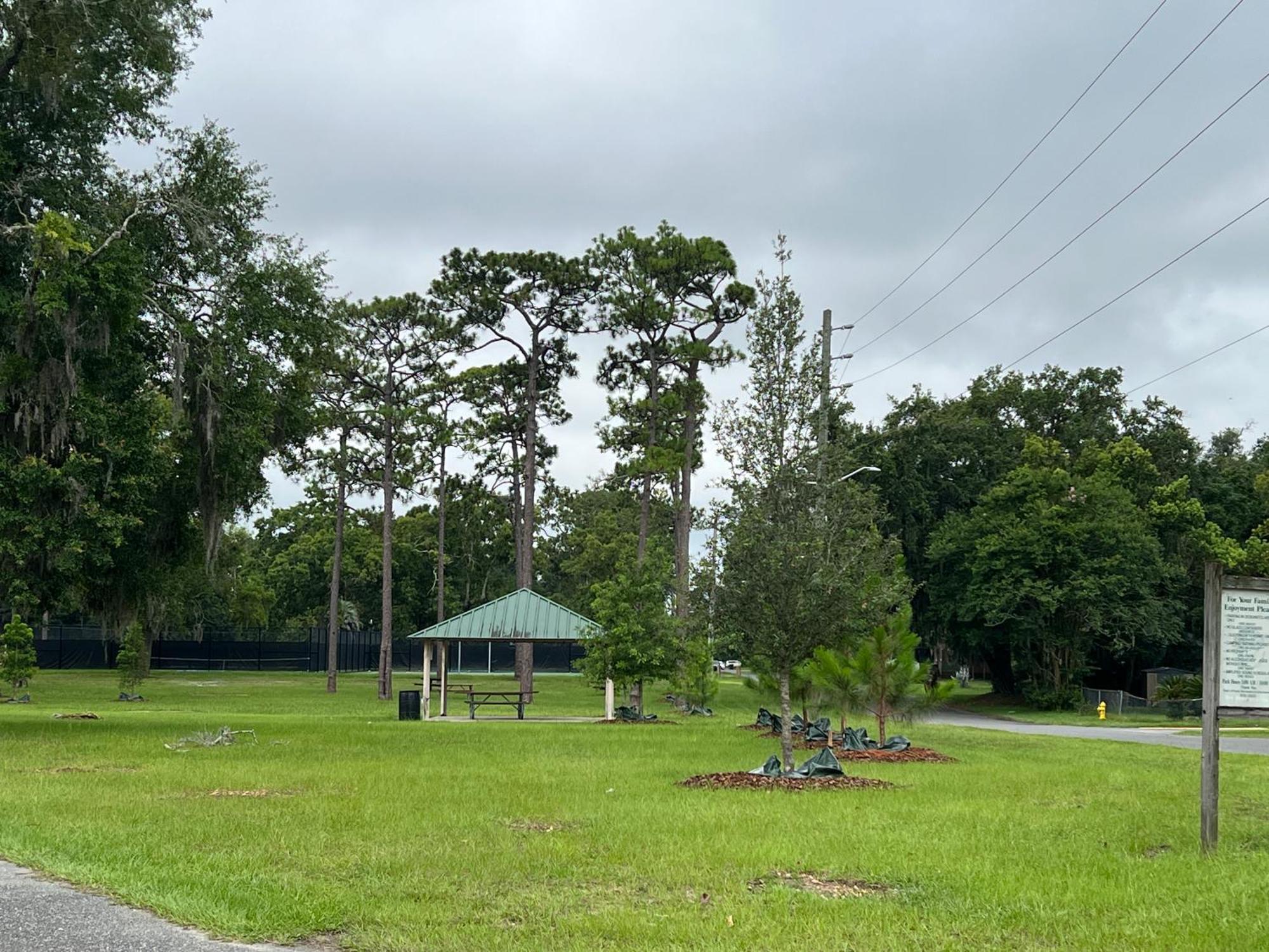 Pool Home Sleeps 6 With Large Fenced Yard Jacksonville Exterior photo